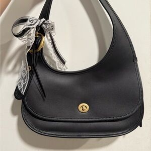 Coach cashin crescent carry bag